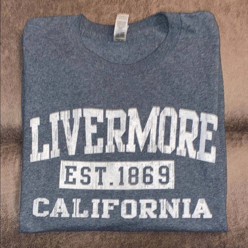 Gildan Heather Gray Livermore, CA T-Shirt
